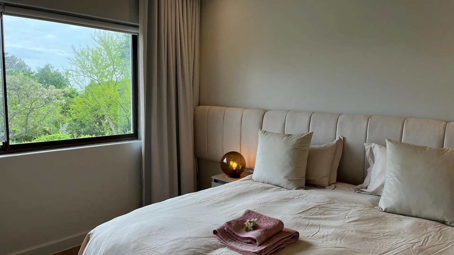 Luxurious 1 Bedroom In Camps Bay Villa With A Pool Cape Town 0*,