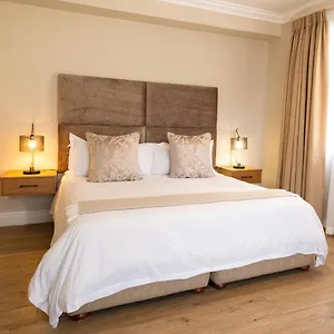 3 On Camps Bay Guest house