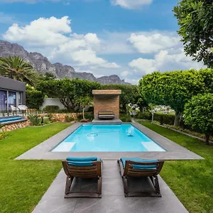 Atholl House Guest house