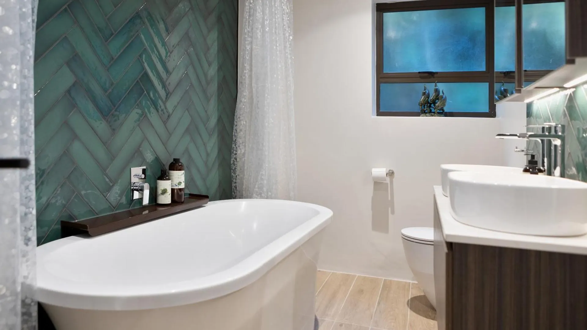 Luxurious 1 Bedroom In Camps Bay Villa With A Pool Cape Town South Africa
